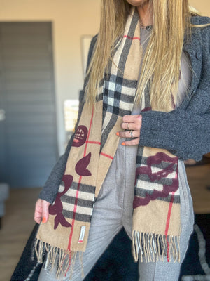 BURBERRY | 100% Cashmere Scarf