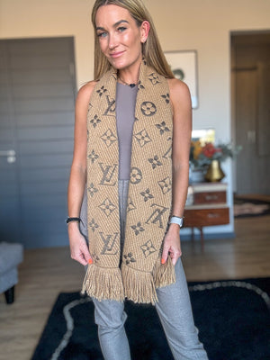 LOUIS VUITTON | 100% Wool Scarf