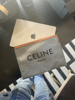 CELINE | Logo Clutch