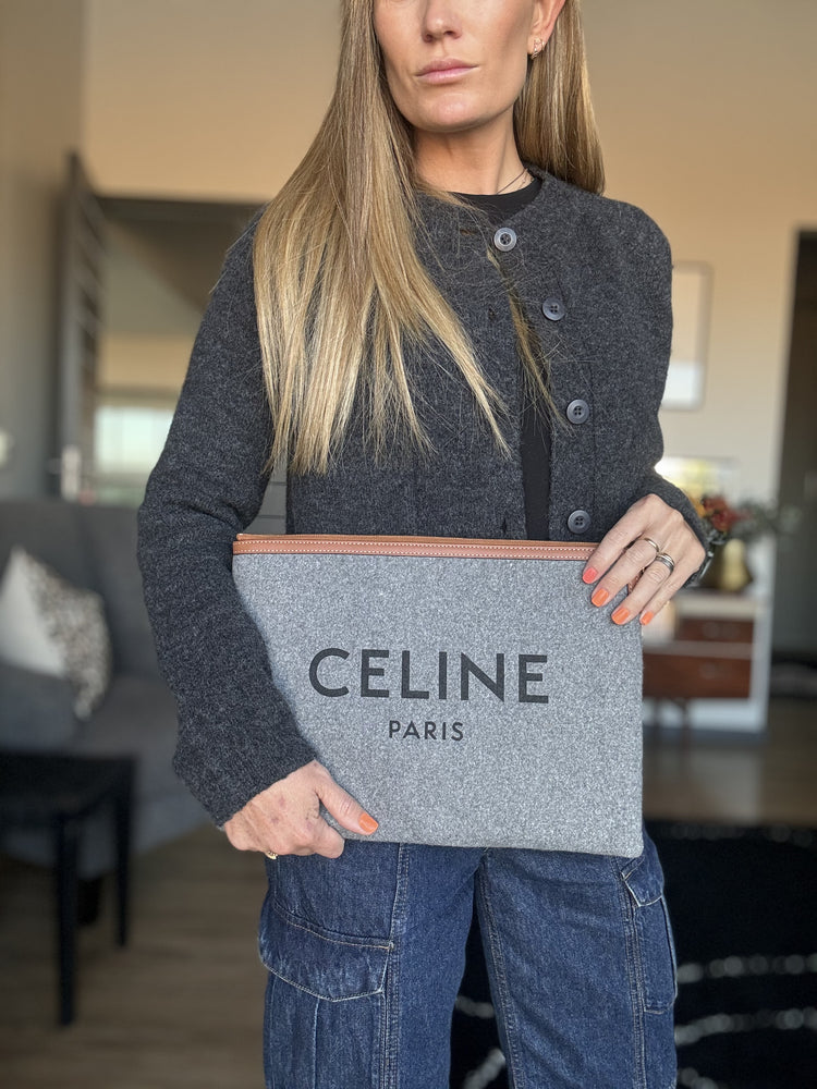 CELINE | Logo Clutch