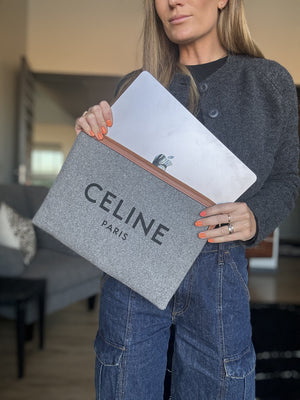 CELINE | Logo Clutch