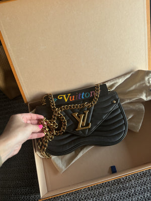 LOUIS VUITTON | New Wave Chain Bag MM Noir