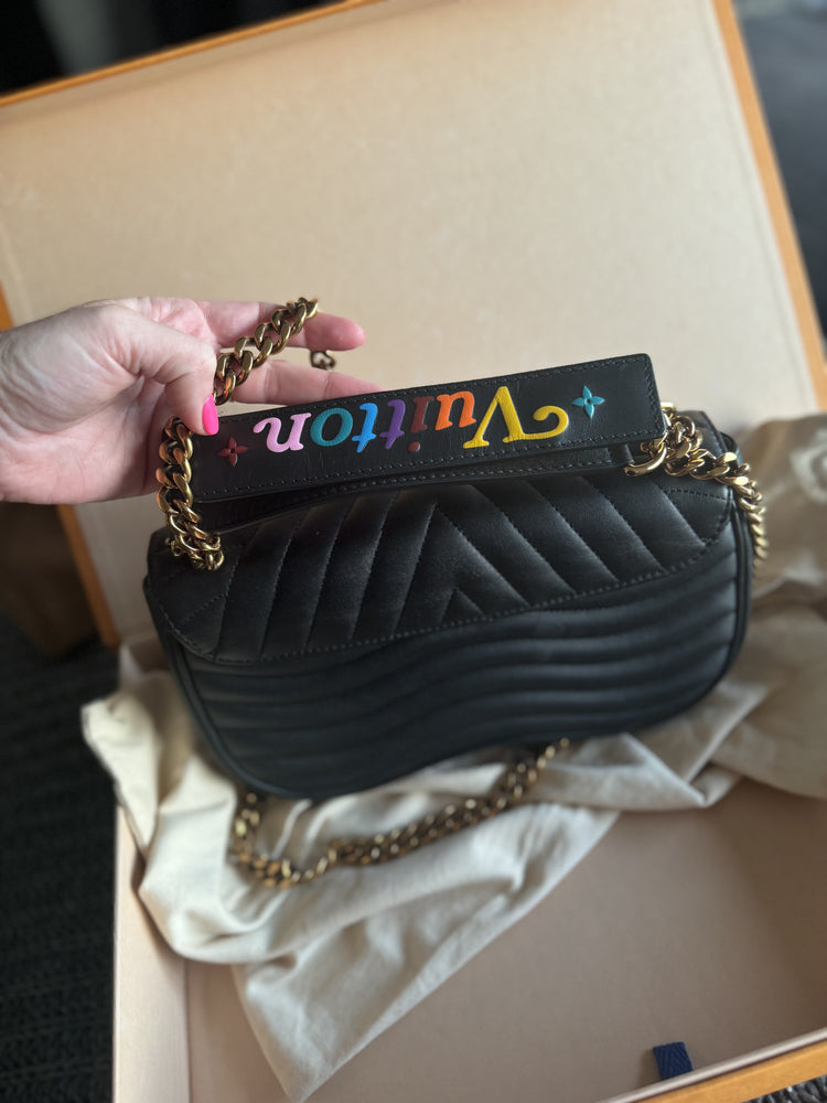 LOUIS VUITTON | New Wave Chain Bag MM Noir