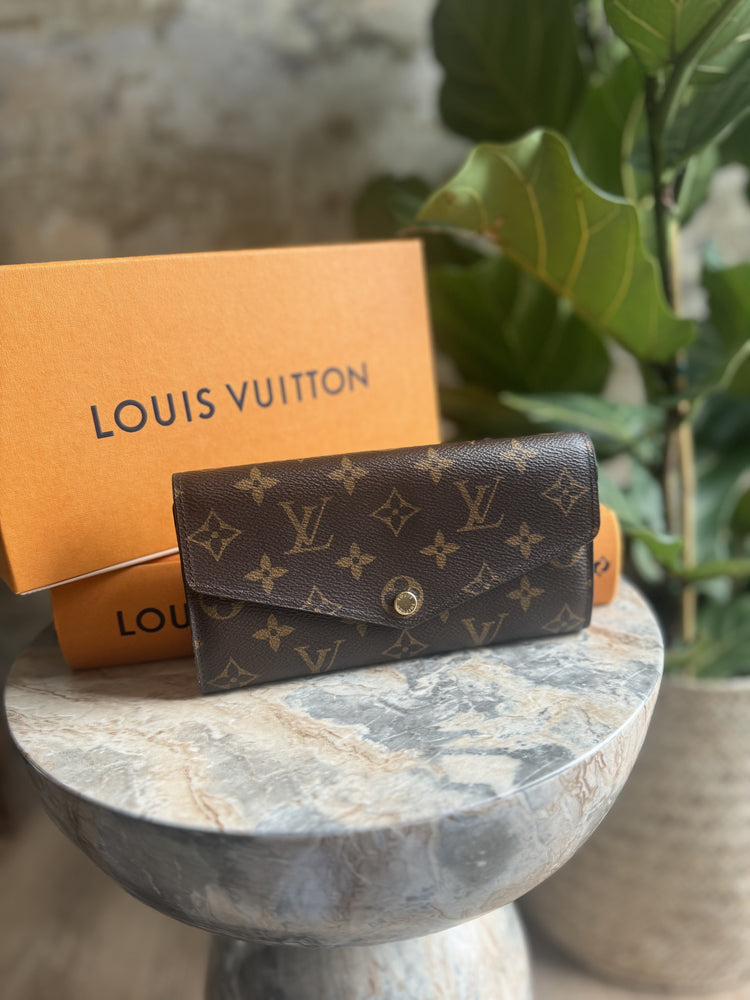 LOUIS VUITTON | Monogram Sarah Rose Purse