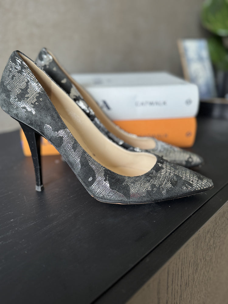 JIMMY CHOO | Suede Black and Silver Heels