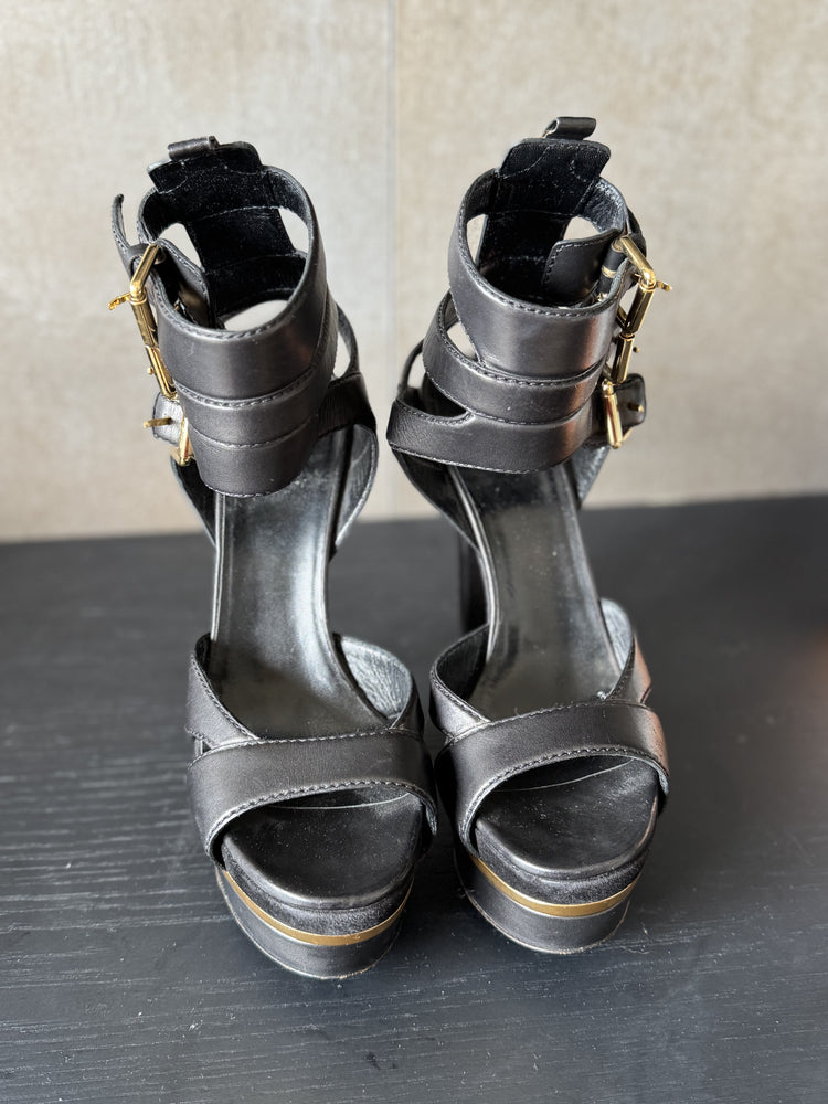 GUCCI | Black Platform Heels