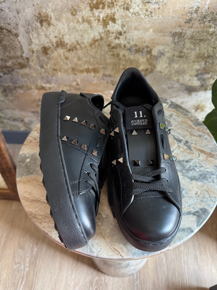 VALENTINO | Black Rockstud Sneakers